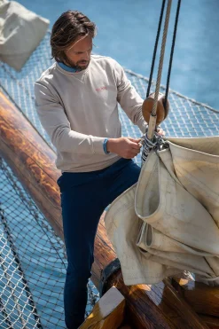 NZA New Zealand Auckland Sweats|Effen Sweater Met Ronde Hals-Shimmering Sand